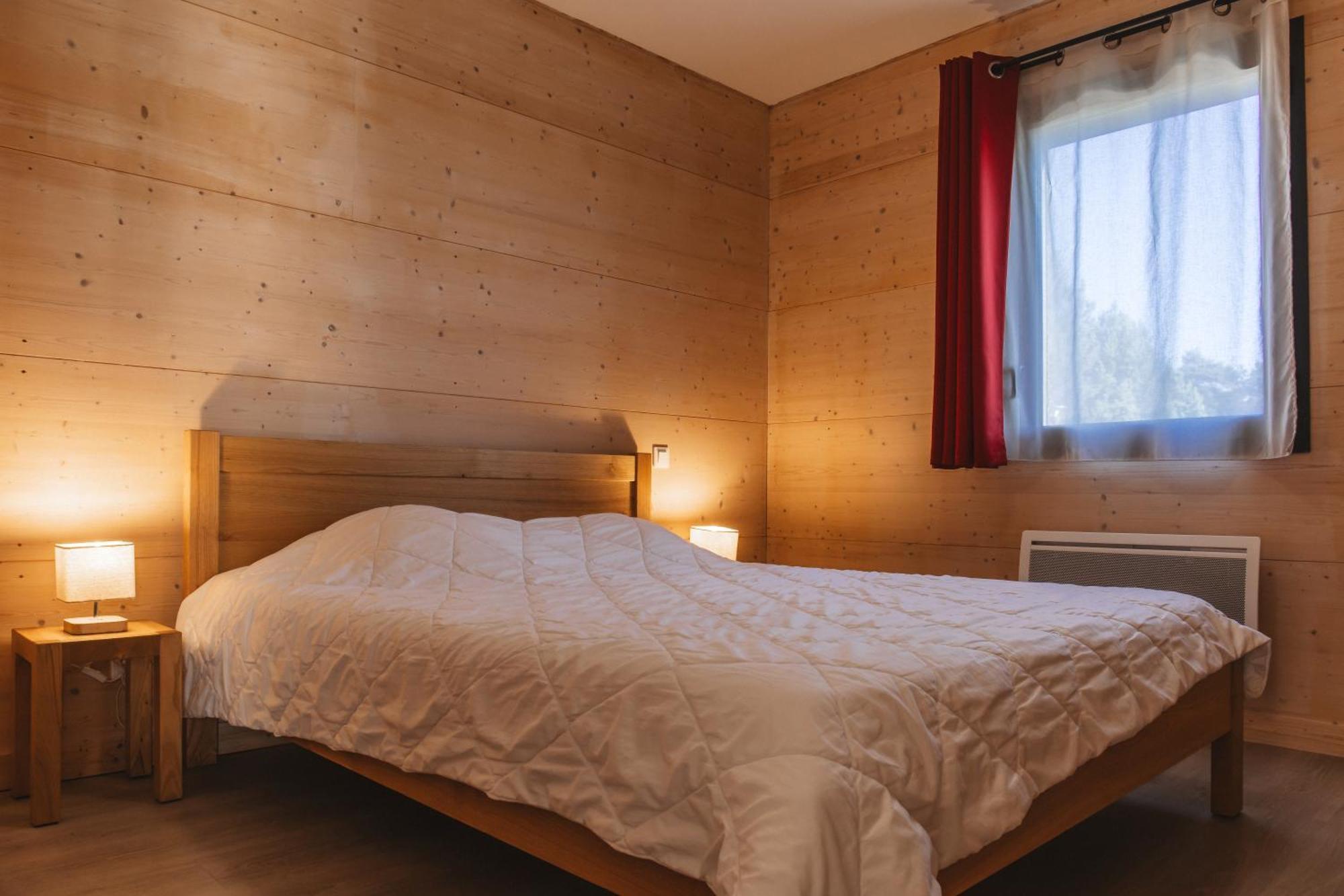 Les Bouviers Villa Saint-Denis  Exteriör bild