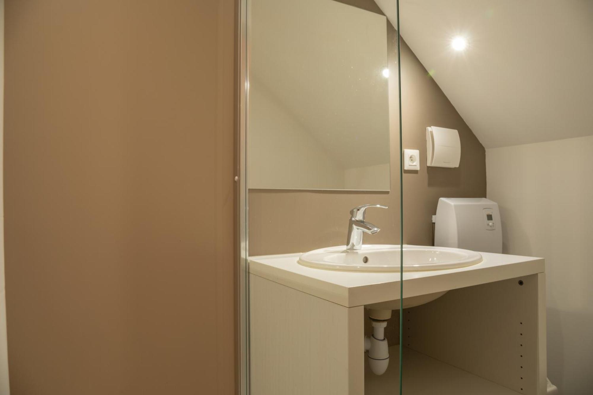 Les Bouviers Villa Saint-Denis  Exteriör bild