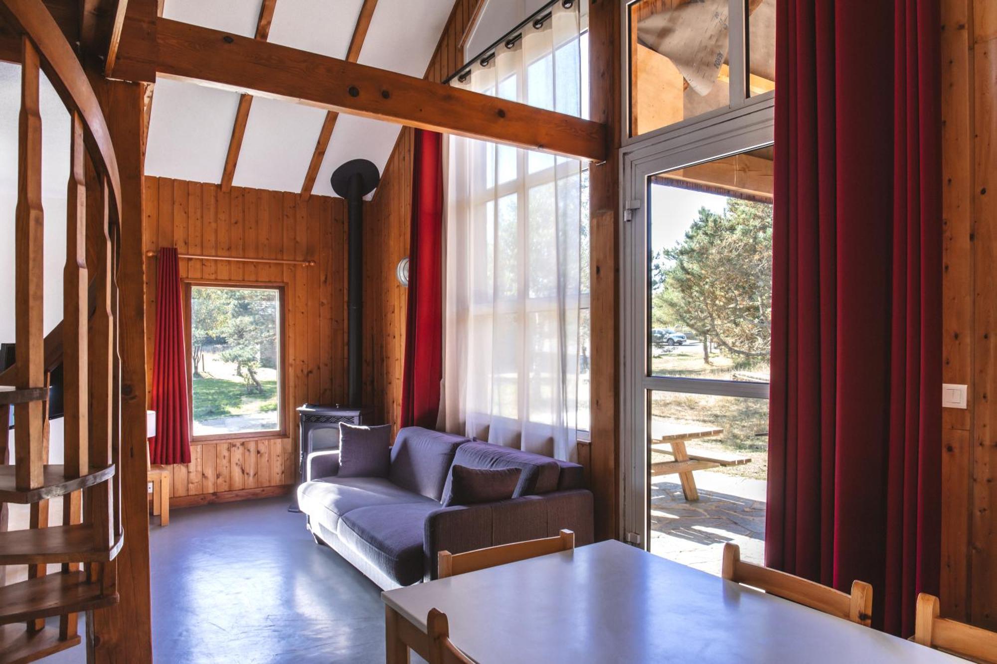 Les Bouviers Villa Saint-Denis  Exteriör bild